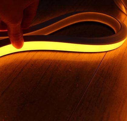 Υπερ φωτεινότητα κίτρινο τετράγωνο νεόνιο LED φως SMD2835 PVC σωλήνα 12v για το σπίτι